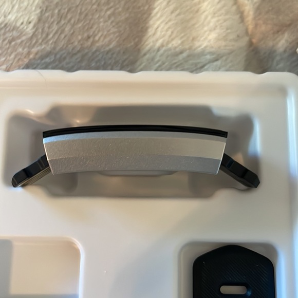 Brand New Fitness Tracker Watch with 2 Bands - Picture 4 of 8